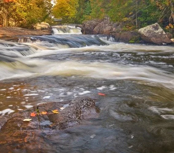 Stream flowing near Dysart Et Al real estate